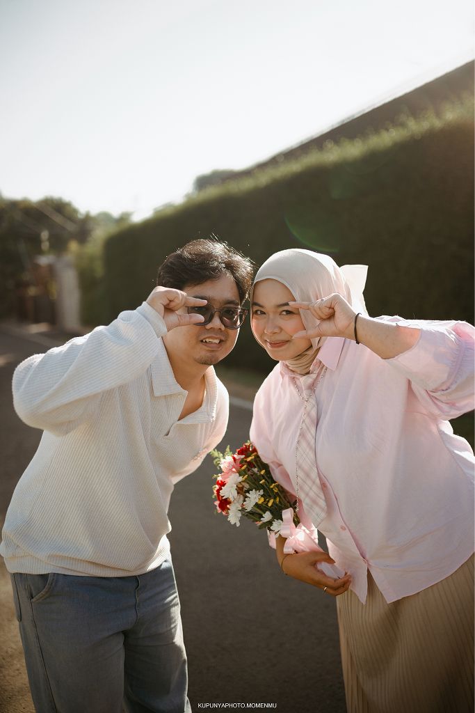 Berpose bersama